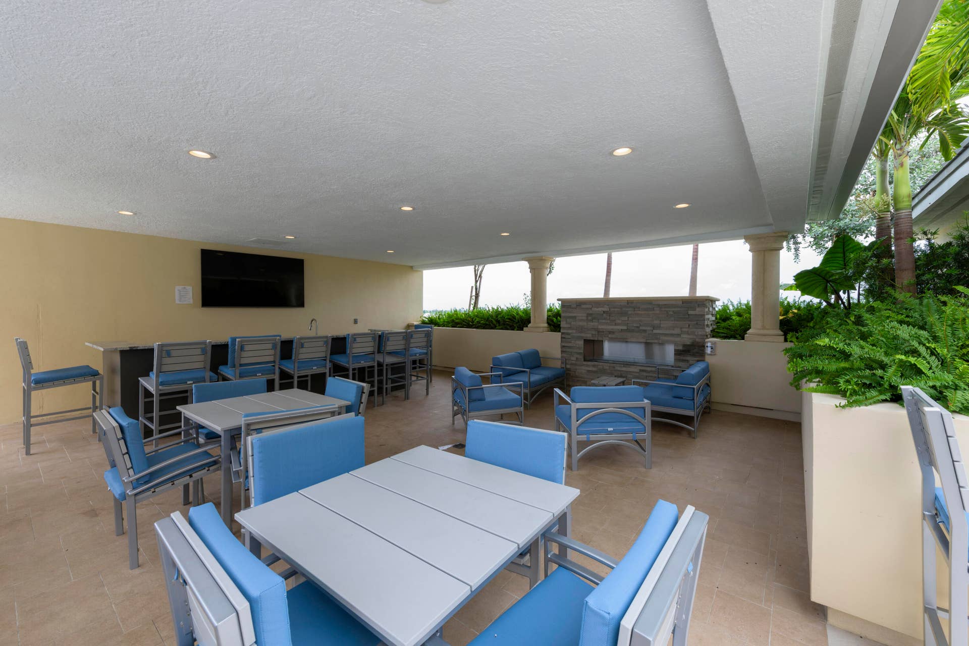 2650 LAKE SHORE Drive, #101, Riviera Beach, FL 33404 DSC_0767