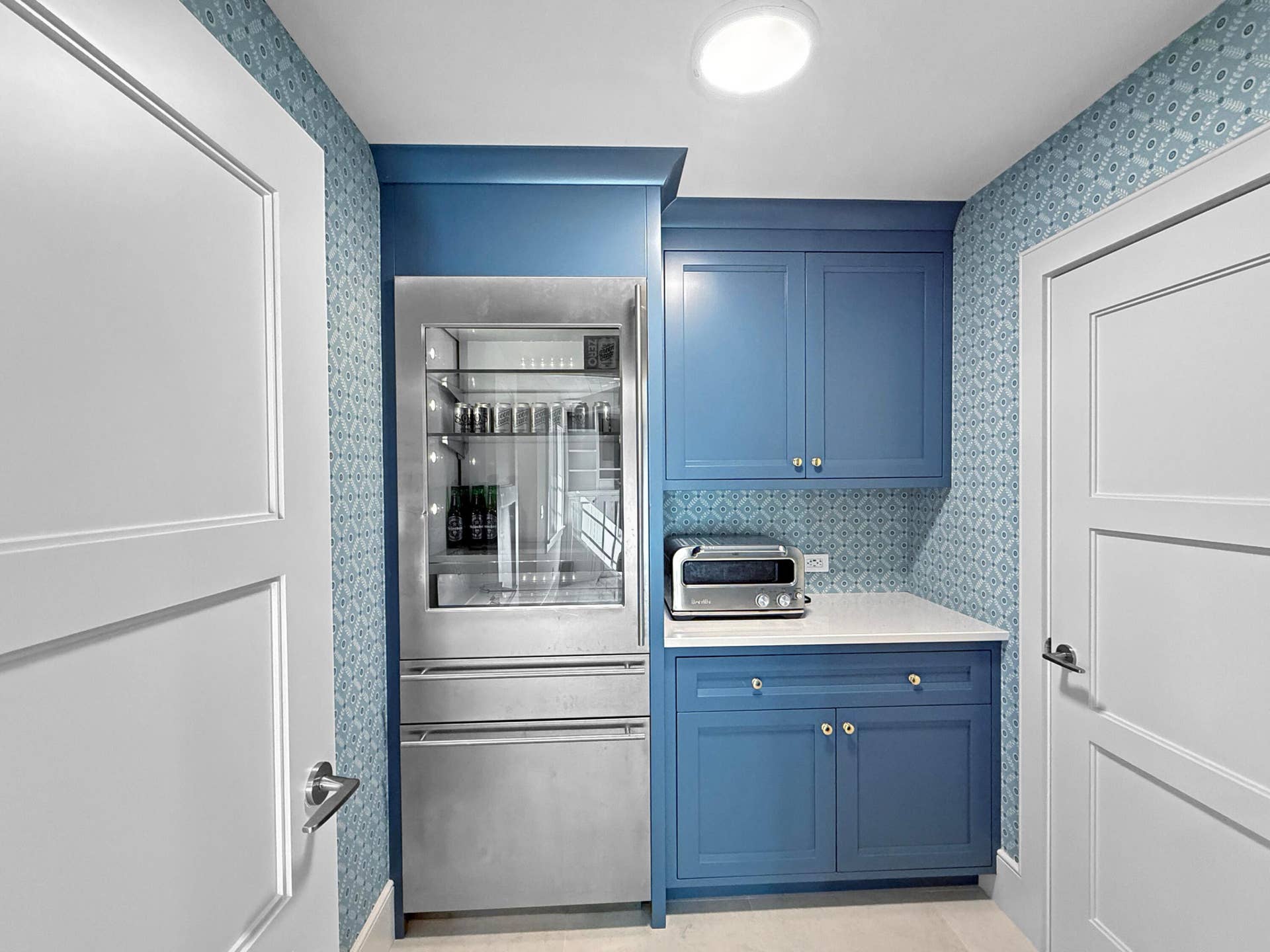 Loft mini fridge / microwave