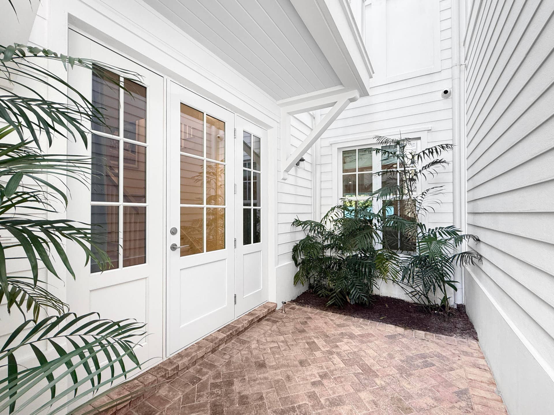 Walkway - front door