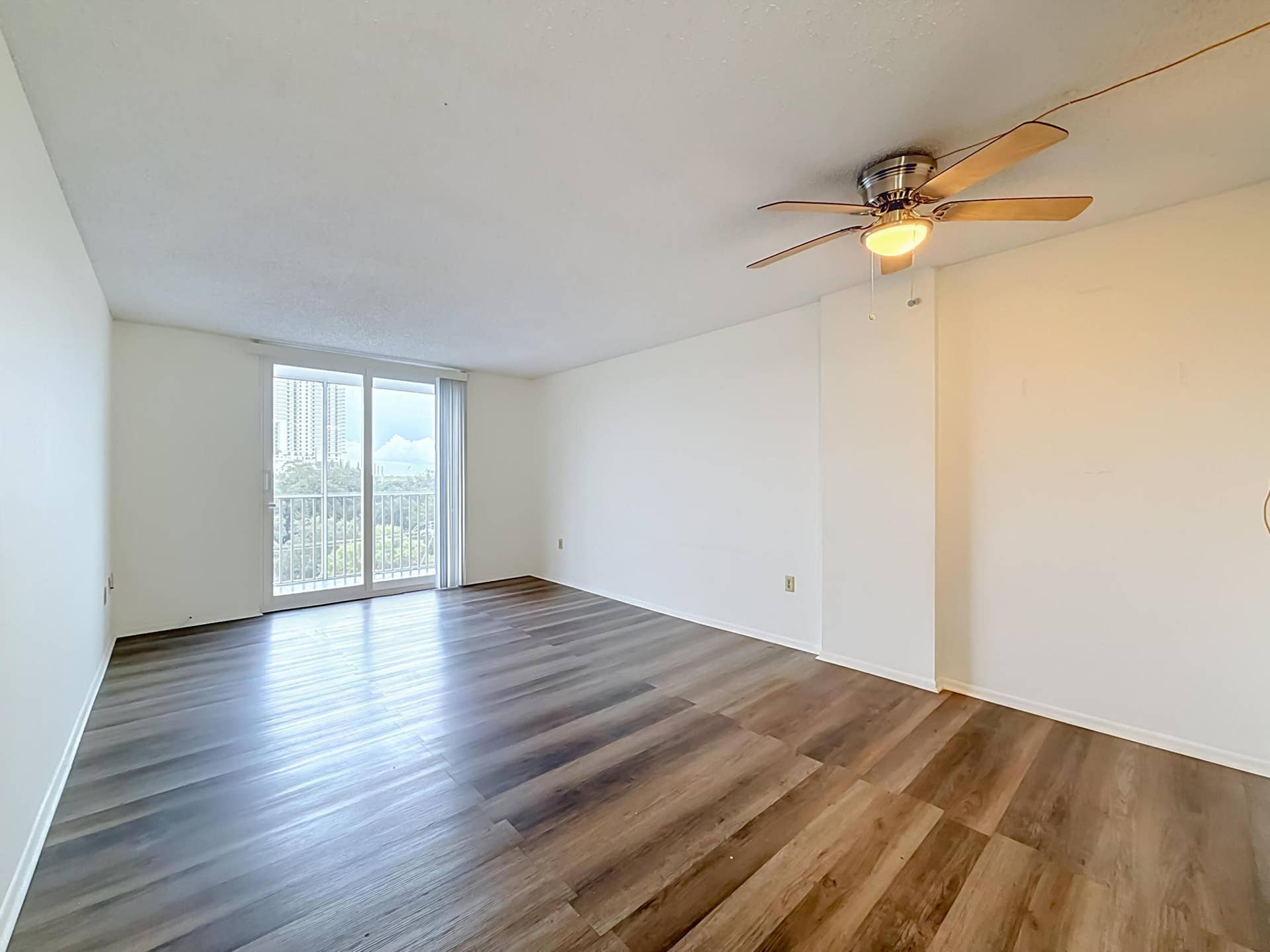 16851 NE 23RD Avenue, #A608, North Miami Beach, FL 33160 16851 NE 23rd Avenue #A608-18