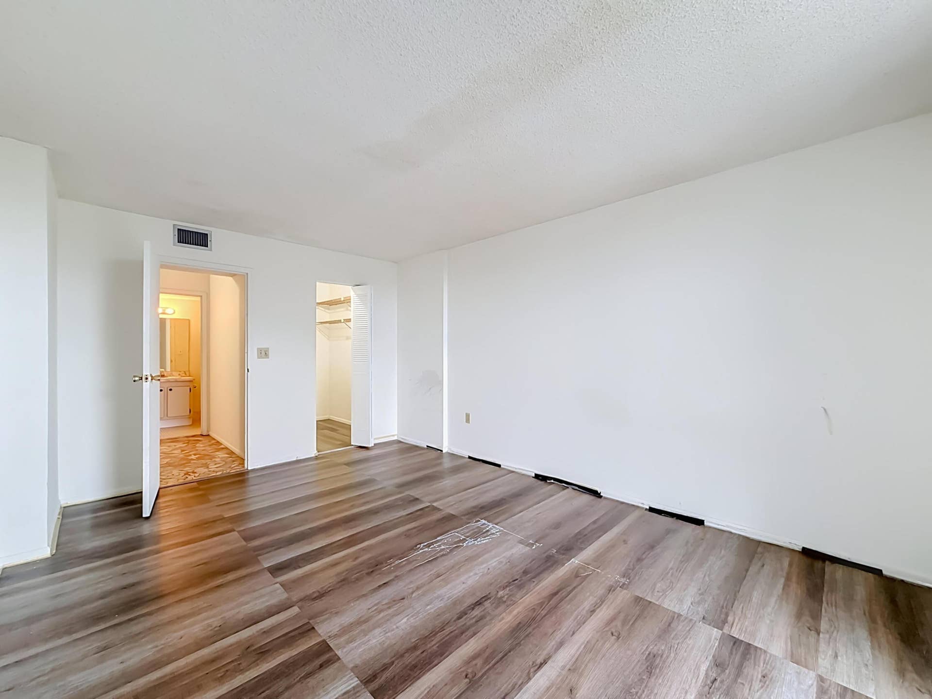 16851 NE 23RD Avenue, #A608, North Miami Beach, FL 33160 16851 NE 23rd Avenue #A608-23