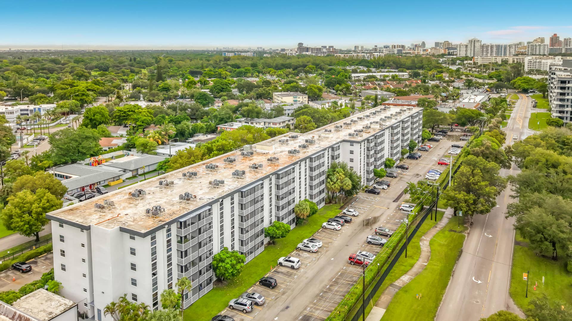 16851 NE 23RD Avenue, #A608, North Miami Beach, FL 33160 16851 NE 23rd Avenue #A608-31
