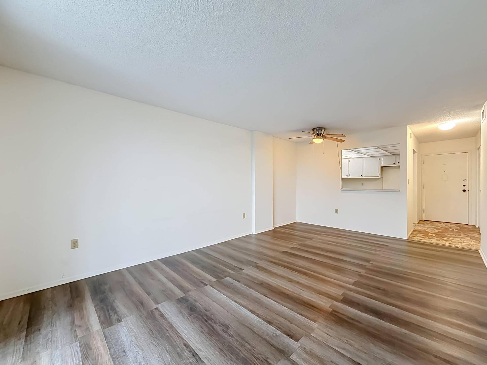 16851 NE 23RD Avenue, #A608, North Miami Beach, FL 33160 16851 NE 23rd Avenue #A608-21