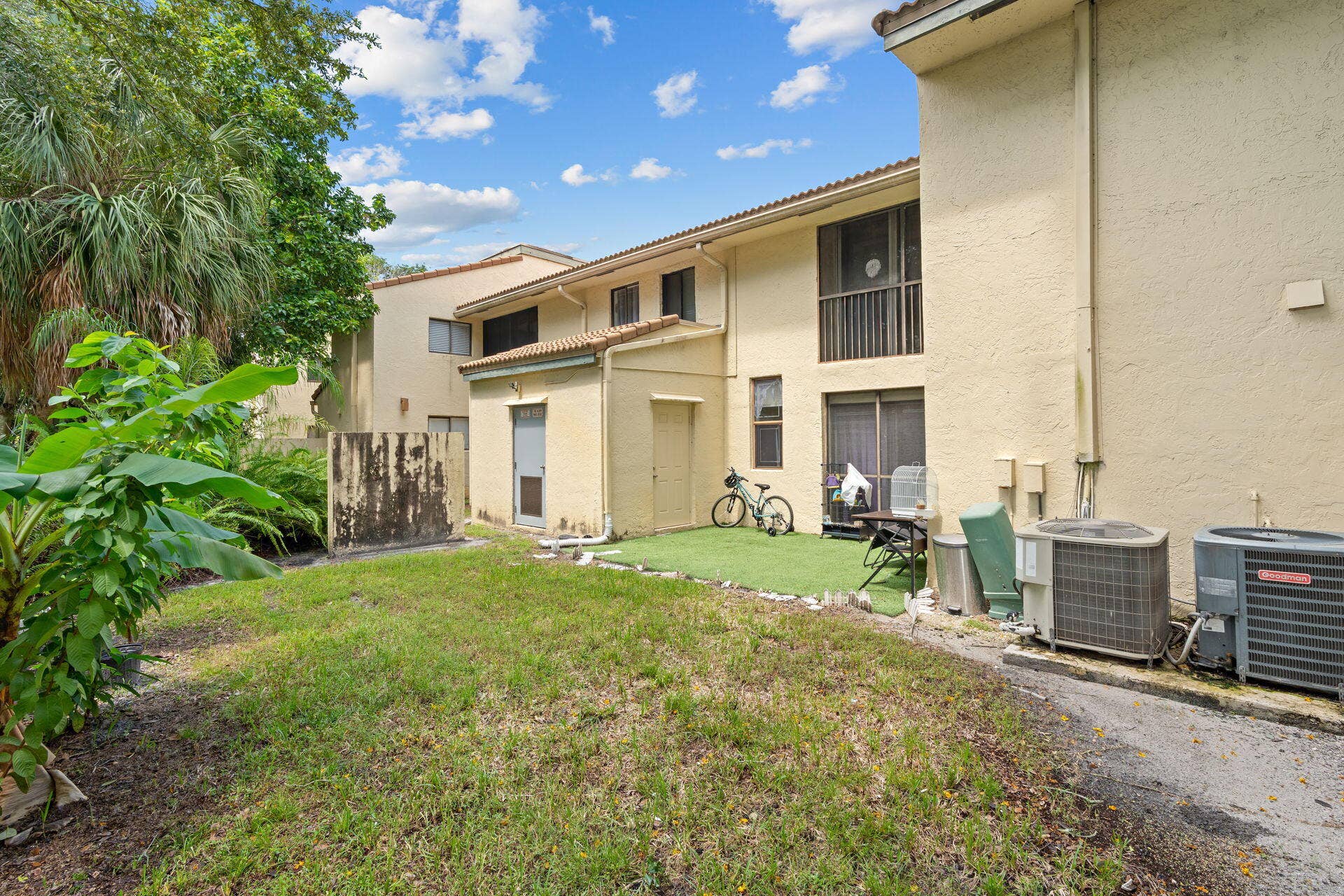 9592 SW 1st Court, #13-F, Coral Springs, FL 33071 Back Patio