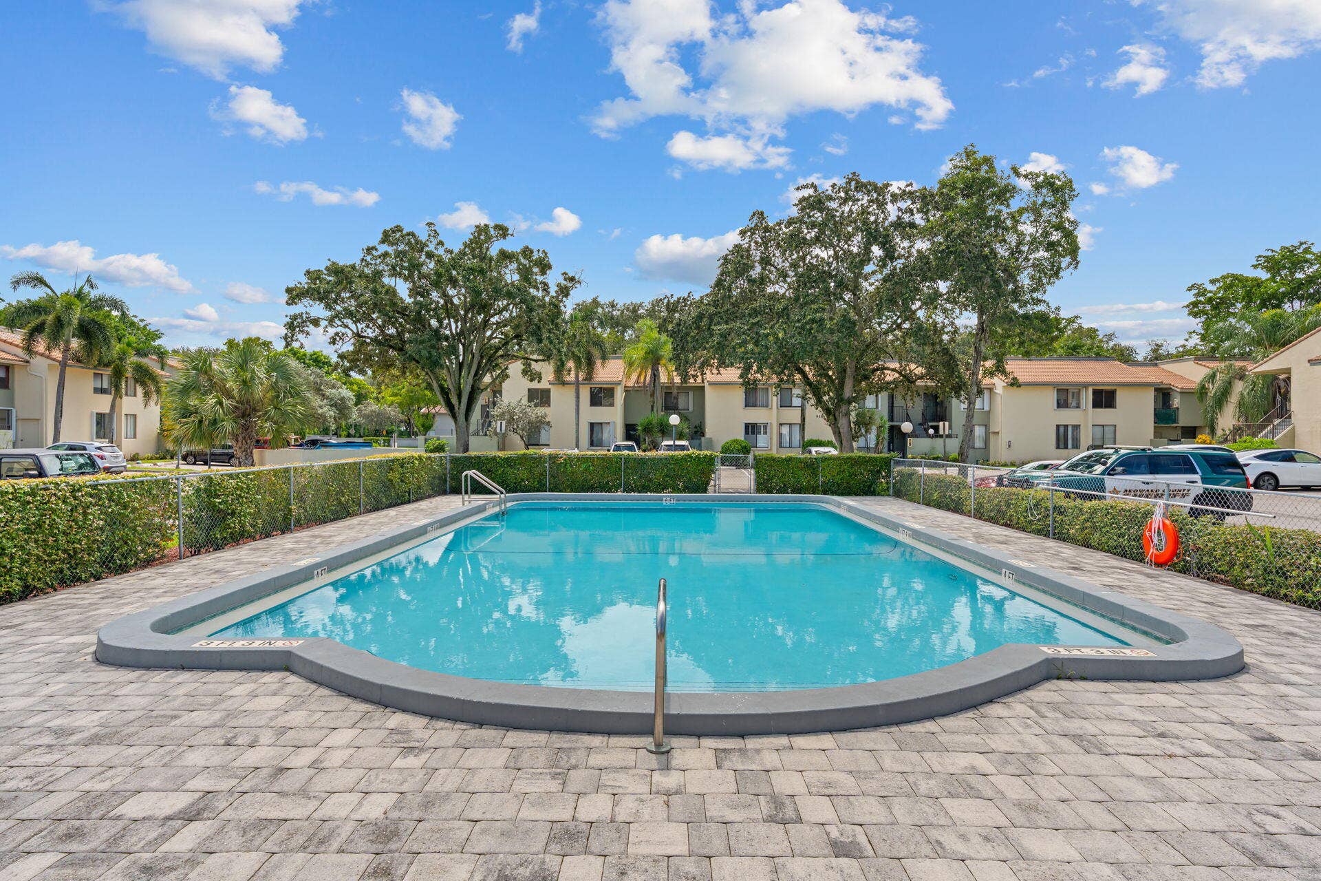 9592 SW 1st Court, #13-F, Coral Springs, FL 33071 Community Pool