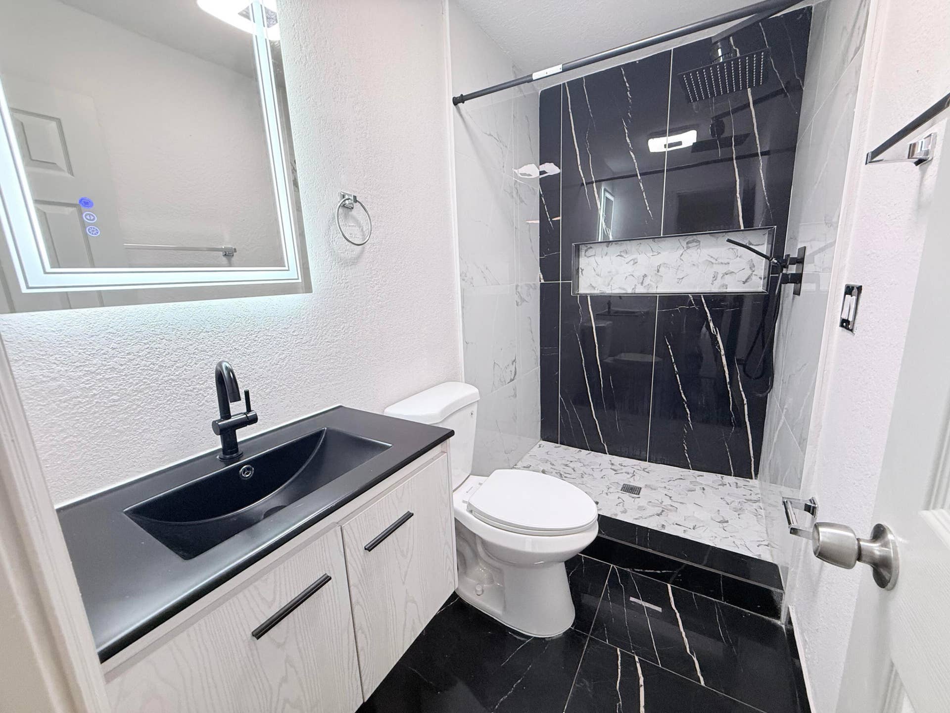 2117 E Bond Drive, #1, West Palm Beach, West Palm Beach, FL 33415 IMG_0702