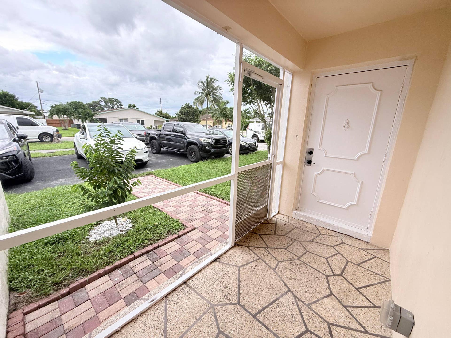 2117 E Bond Drive, #1, West Palm Beach, West Palm Beach, FL 33415 IMG_0713