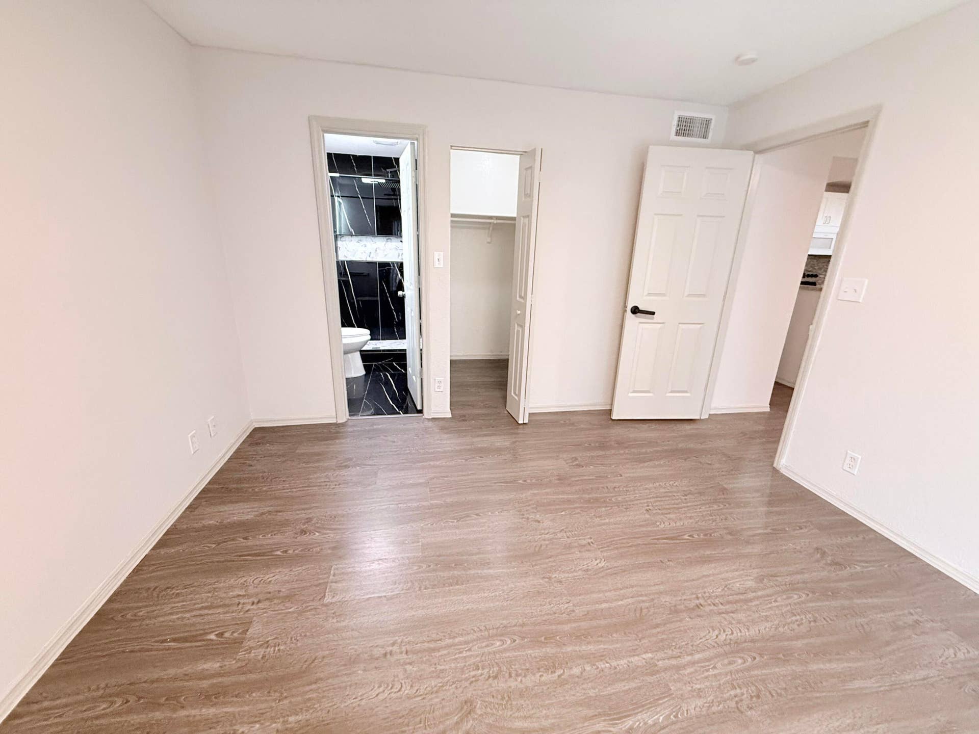 2117 E Bond Drive, #1, West Palm Beach, West Palm Beach, FL 33415 IMG_0701
