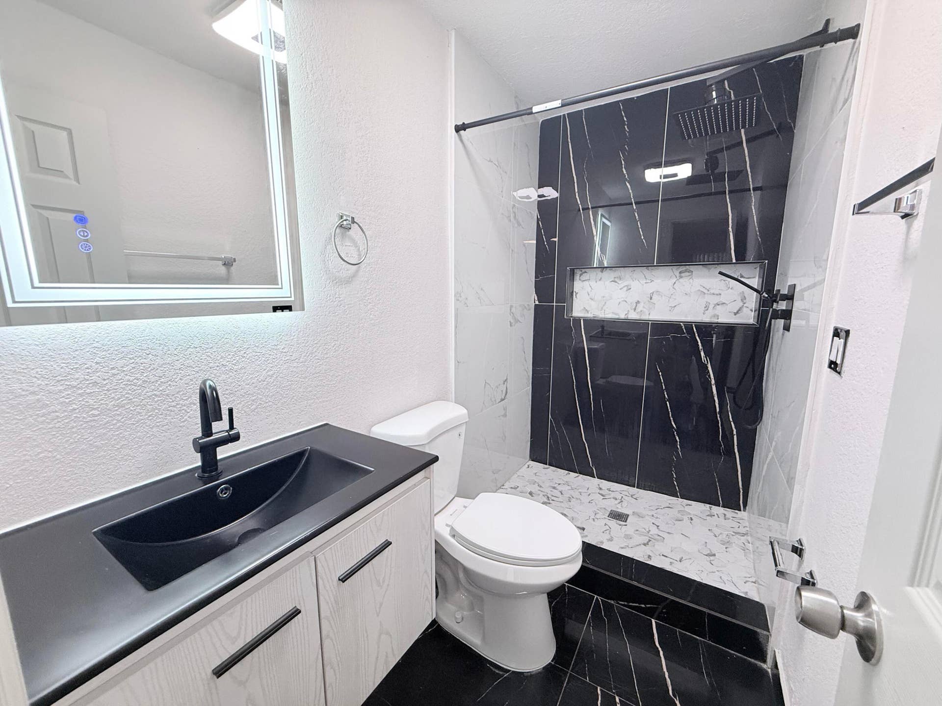 2117 E Bond Drive, #1, West Palm Beach, West Palm Beach, FL 33415 IMG_0703