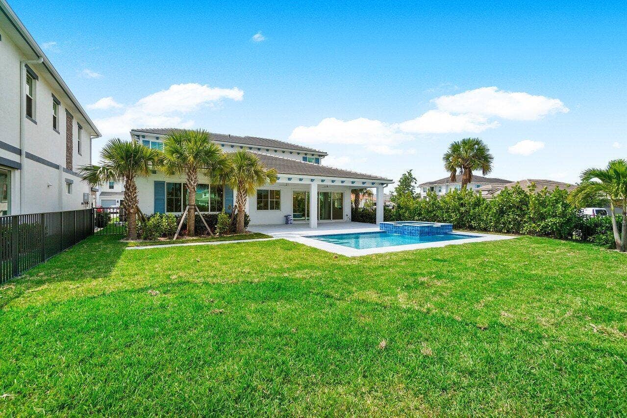 12289 Waterstone Circle, Palm Beach Gardens, FL 33412 041-12289WaterstoneCircle-PalmBeachGarde