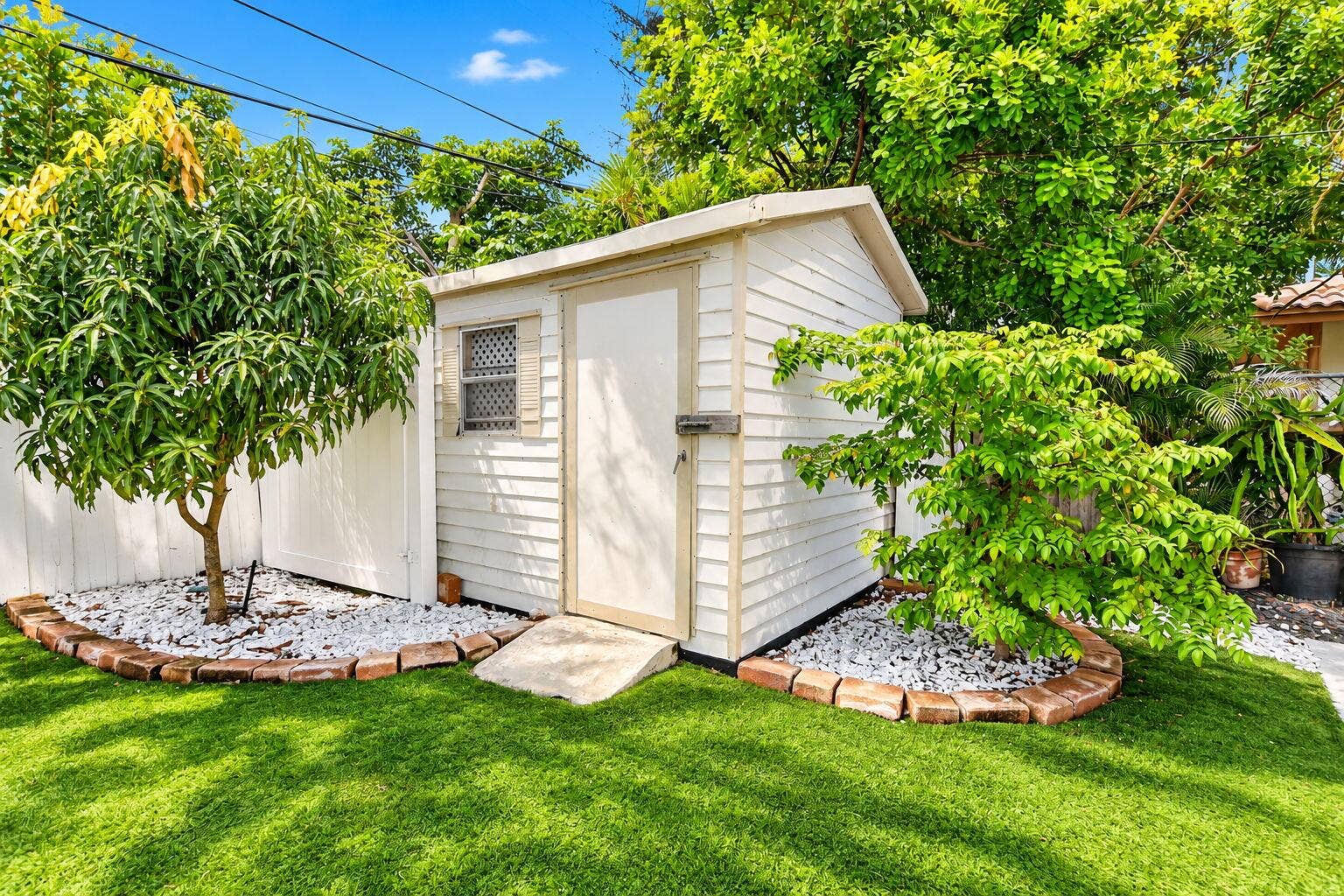 214 NE 25th Street, Boca Raton, FL 33431 Shed
