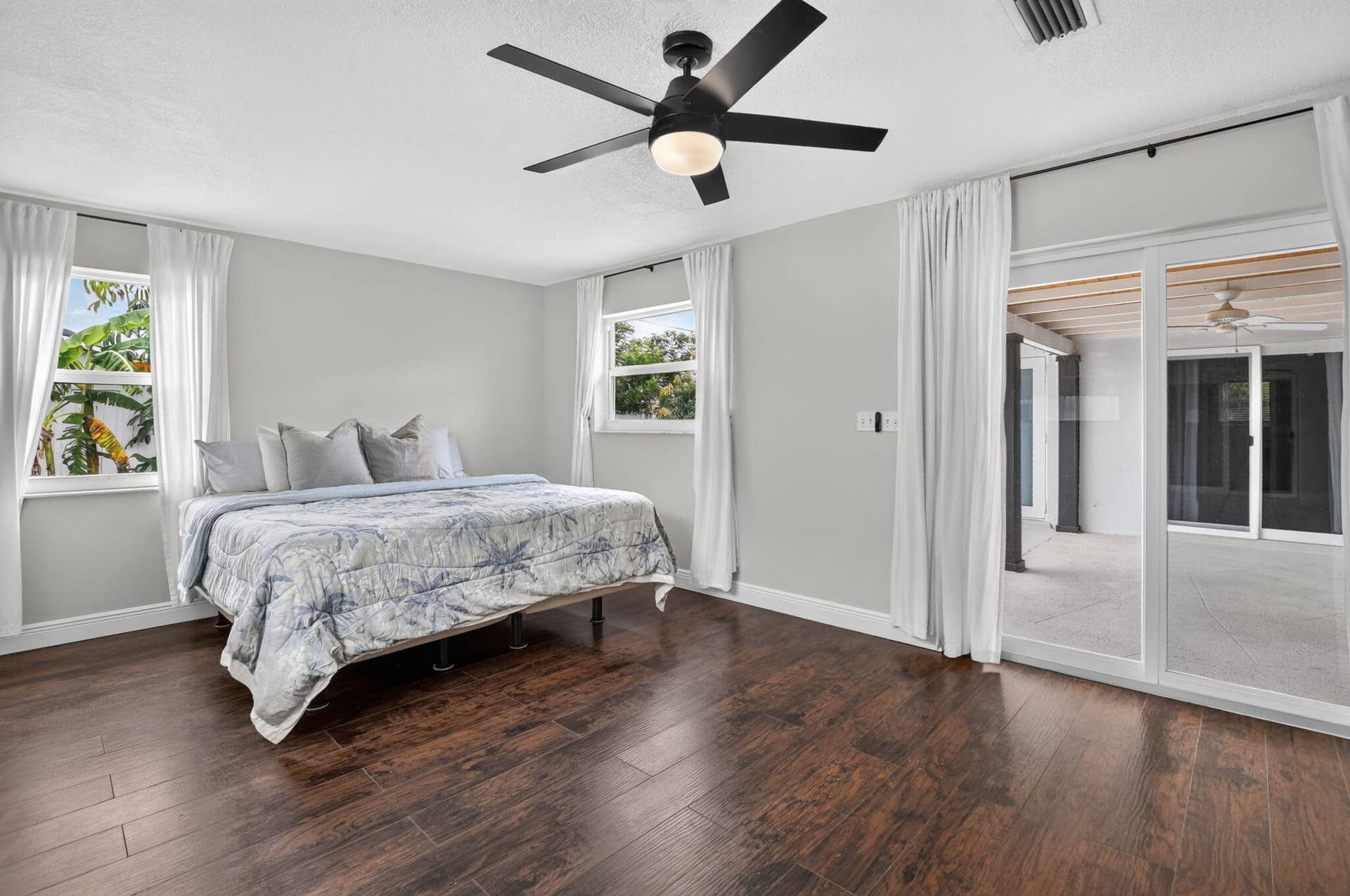 214 NE 25th Street, Boca Raton, FL 33431 Primary Bedroom
