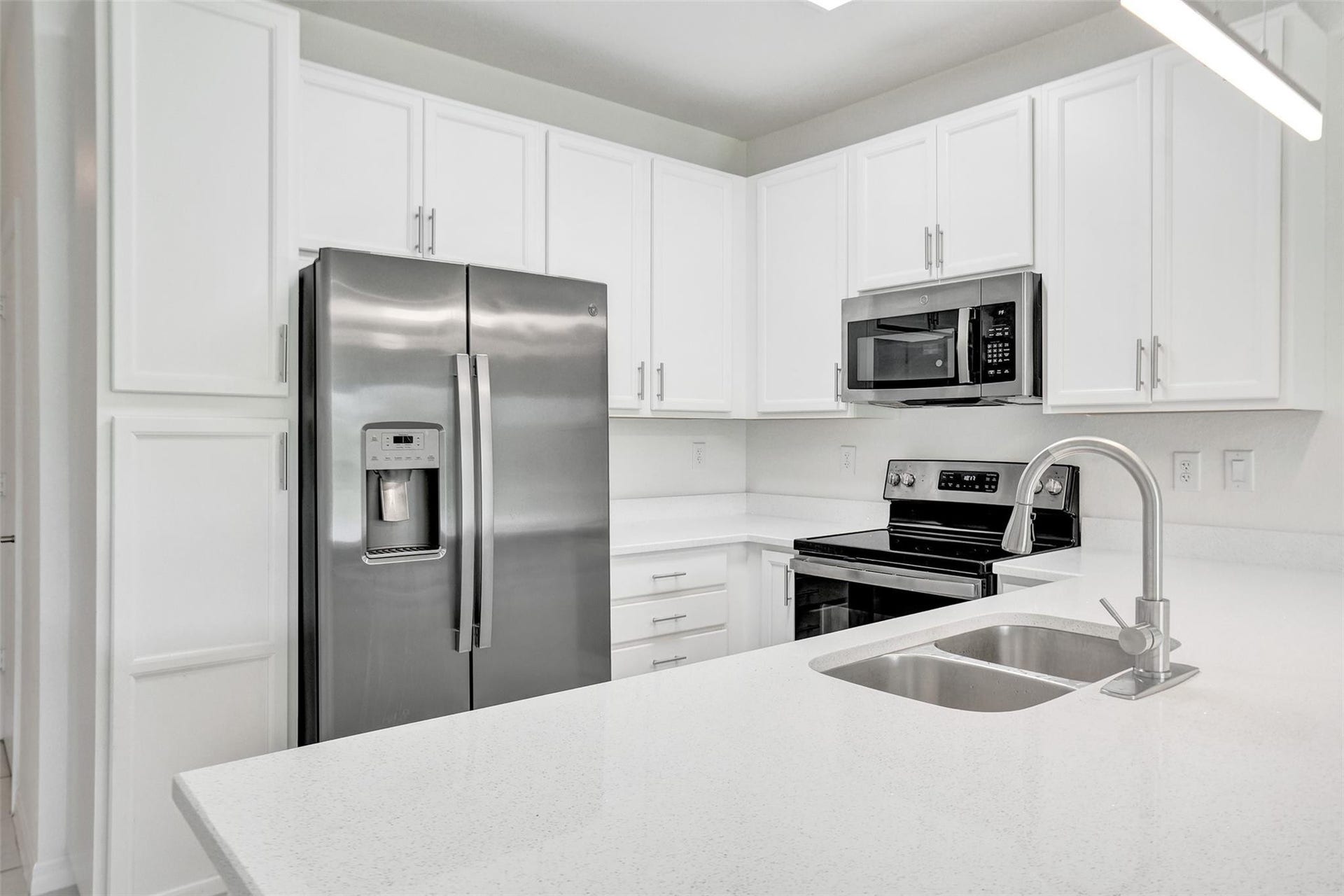 4748 SW 63rd Terrace, Davie, FL 33314 Photo 4