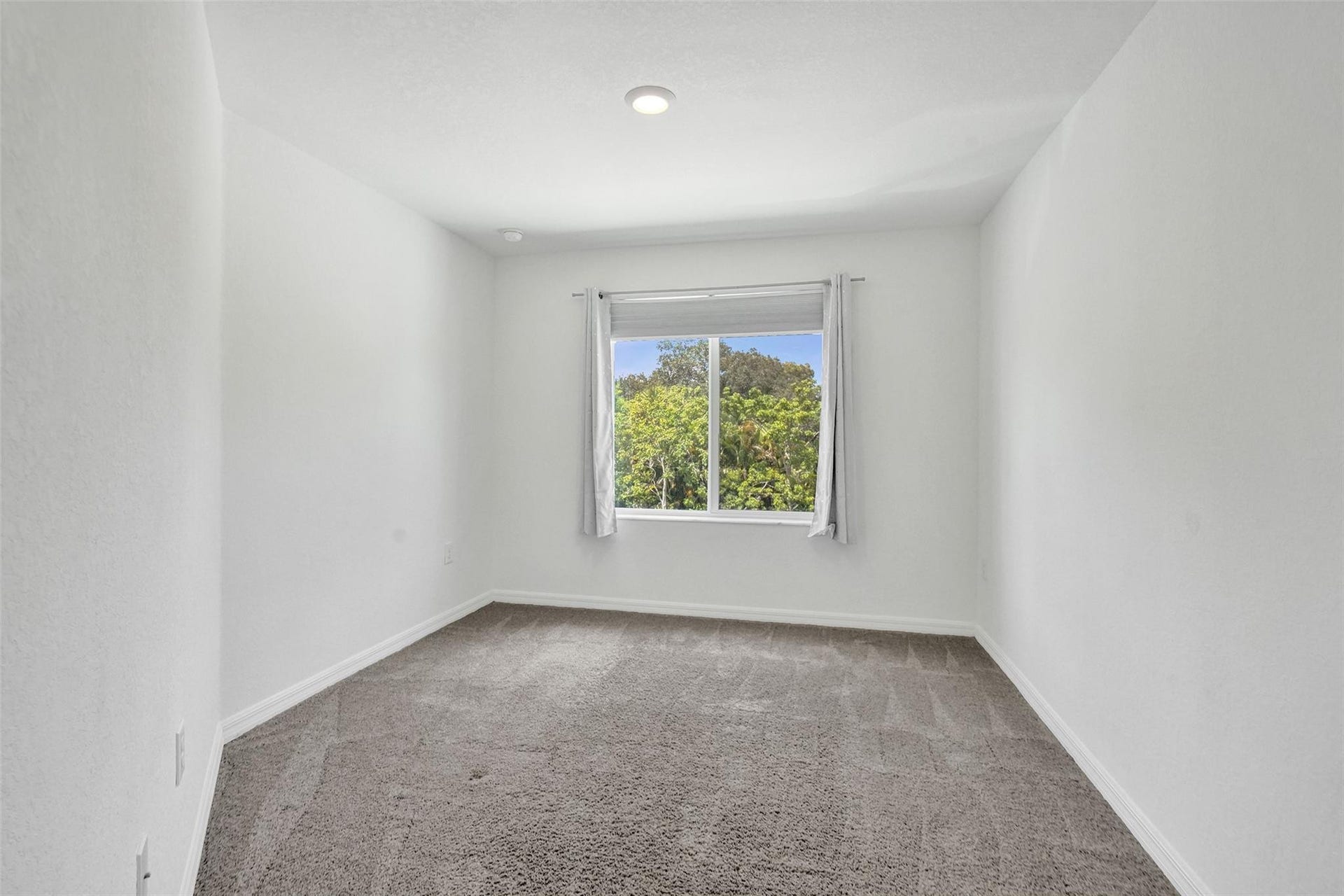 4748 SW 63rd Terrace, Davie, FL 33314 Guest Bedroom