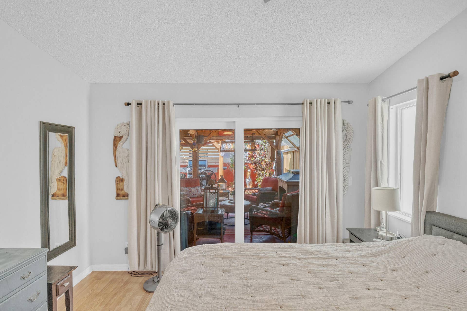 14 Primary Bedroom (2)