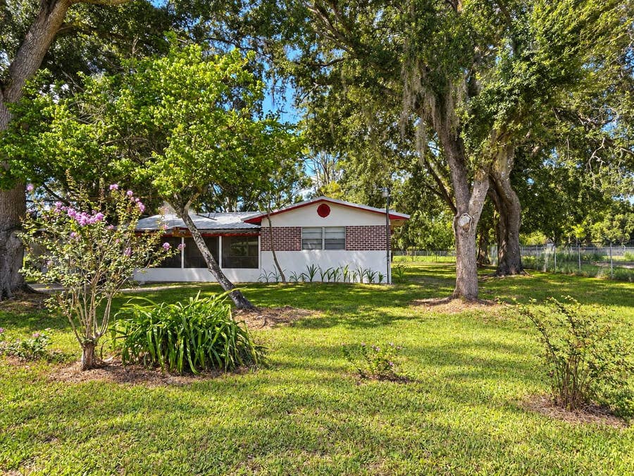 Property photo for 208 NW 13TH Street, Okeechobee, FL