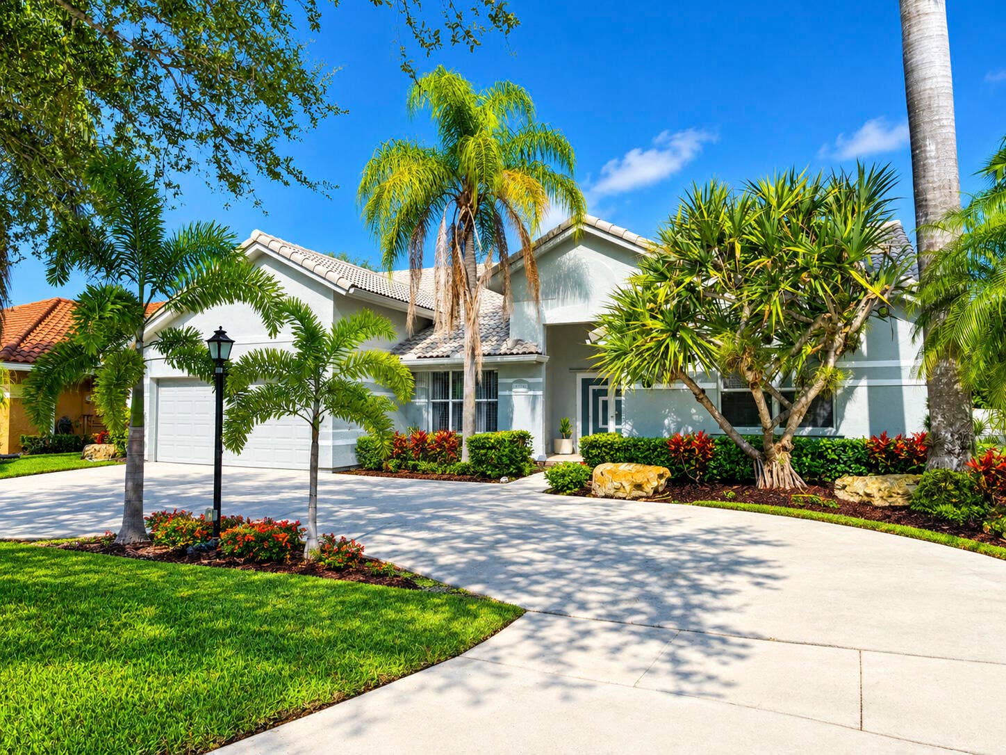 492 NW 162nd Avenue NW, Pembroke Pines, FL 33028 Front2