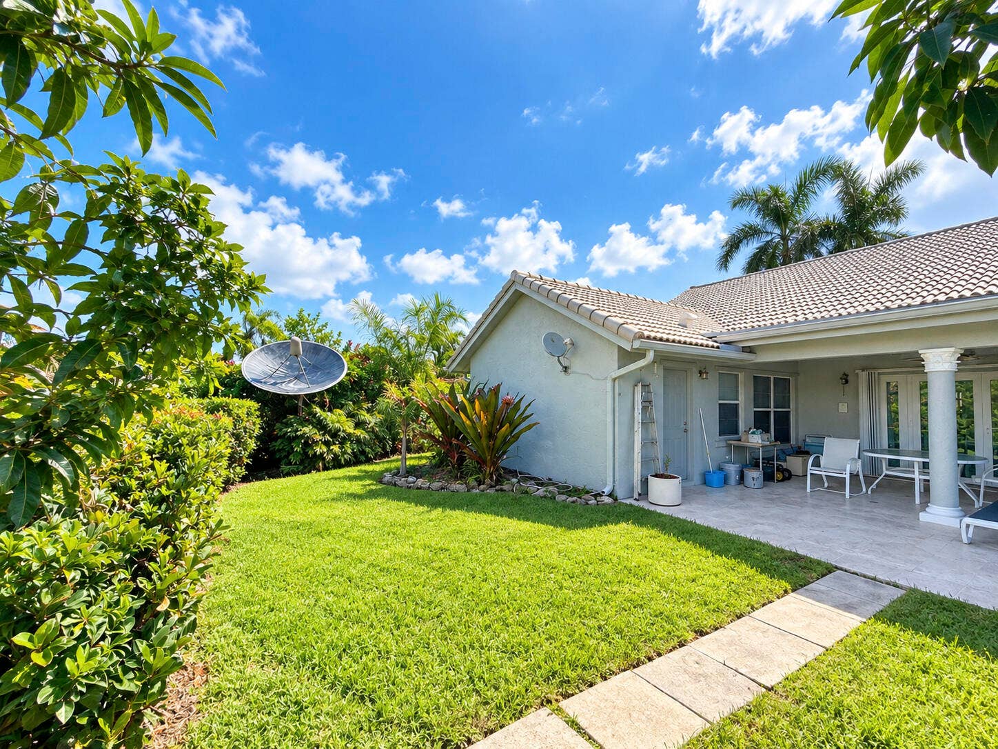 492 NW 162nd Avenue NW, Pembroke Pines, FL 33028 Backyard