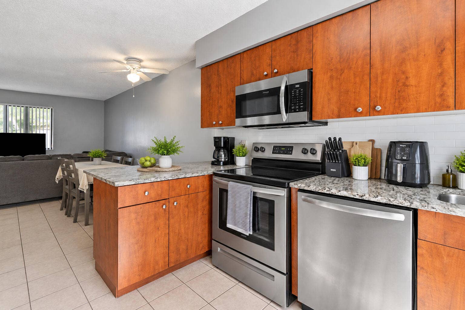 1831-1837 NW 94th Avenue, Coral Springs, FL 33071 22