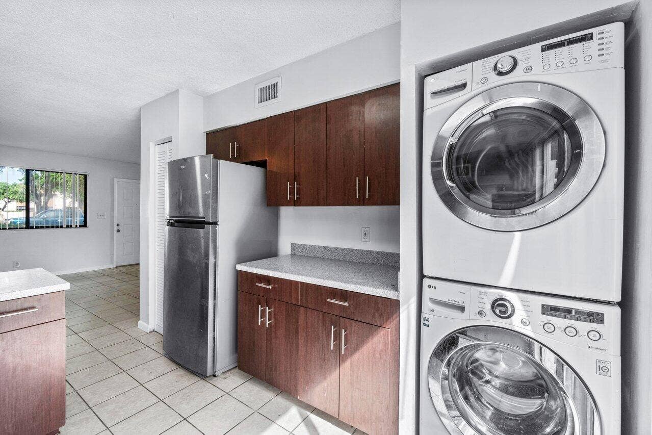 1831-1837 NW 94th Avenue, Coral Springs, FL 33071 9