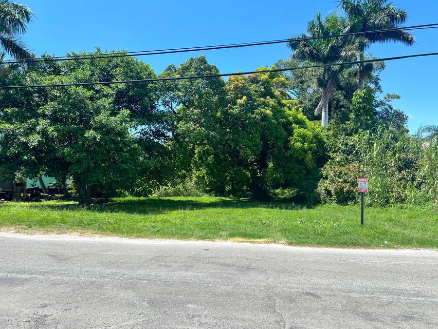 Property photo for 197 W MAIN Street, Pahokee, FL