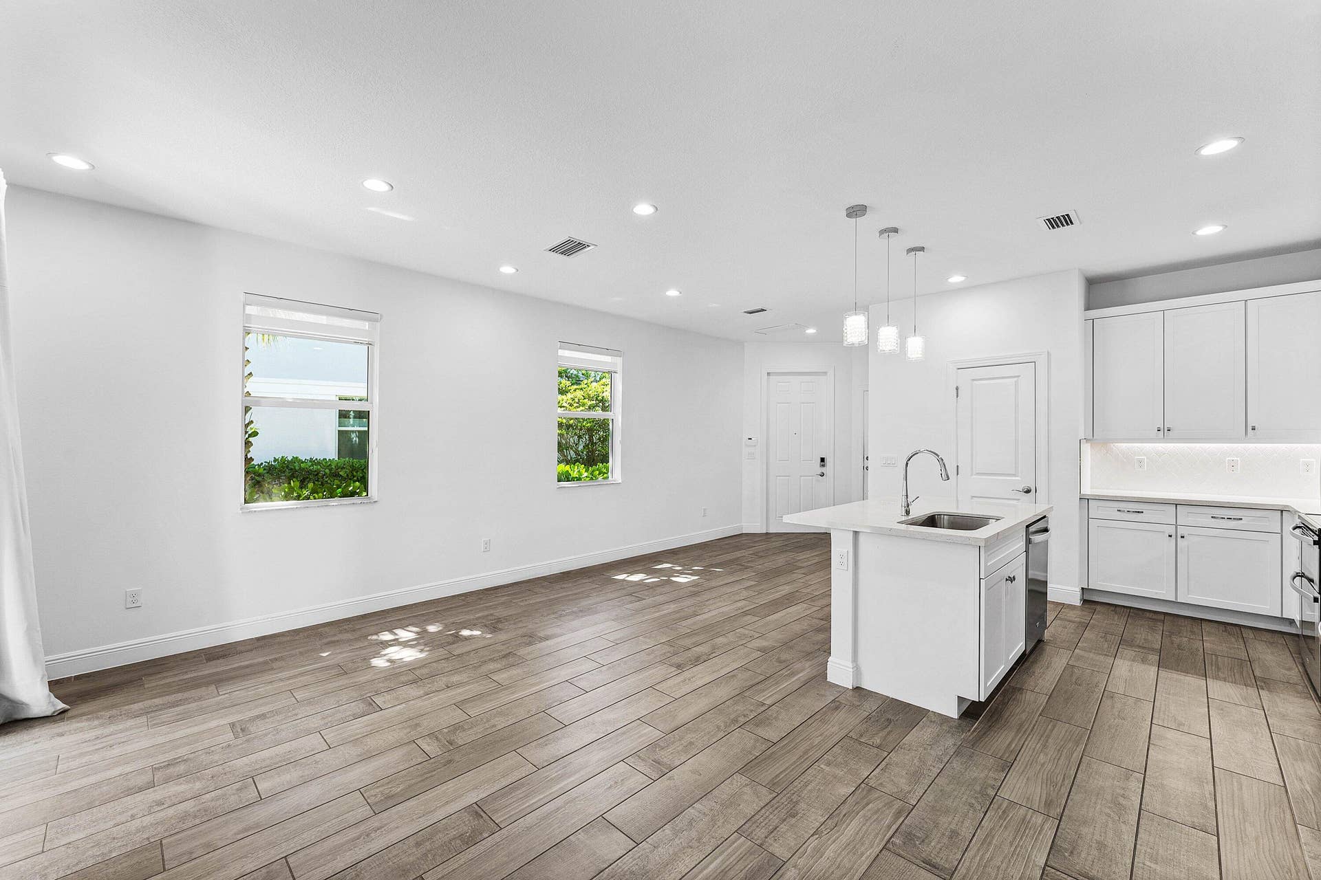 562 PARSONS Way, Deerfield Beach, FL 33442 005-562ParsonsWay-DeerfieldBeach-FL-3344
