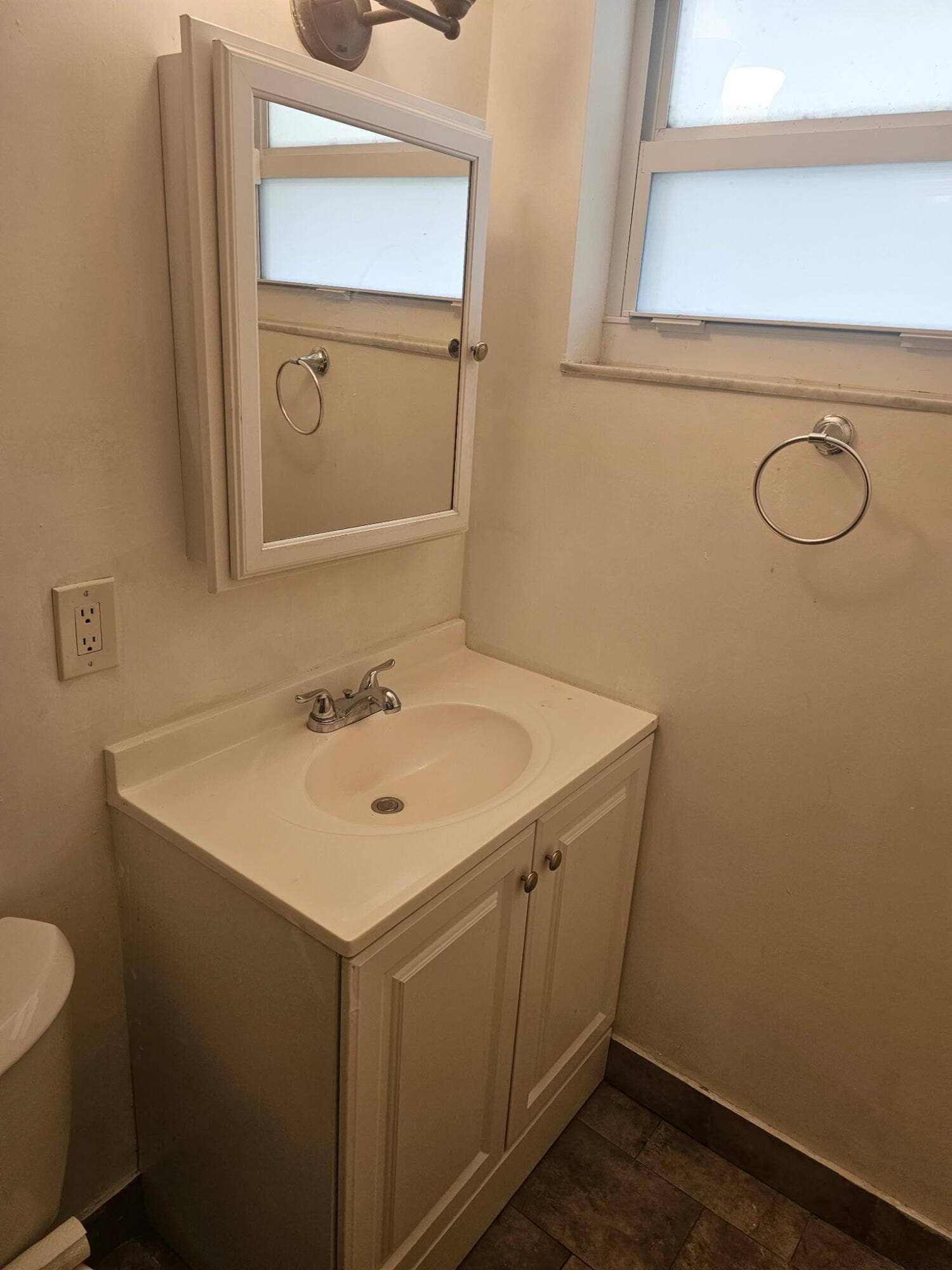 812 NE 2ND Street, #2, Hallandale Beach, FL 33009 1000007145