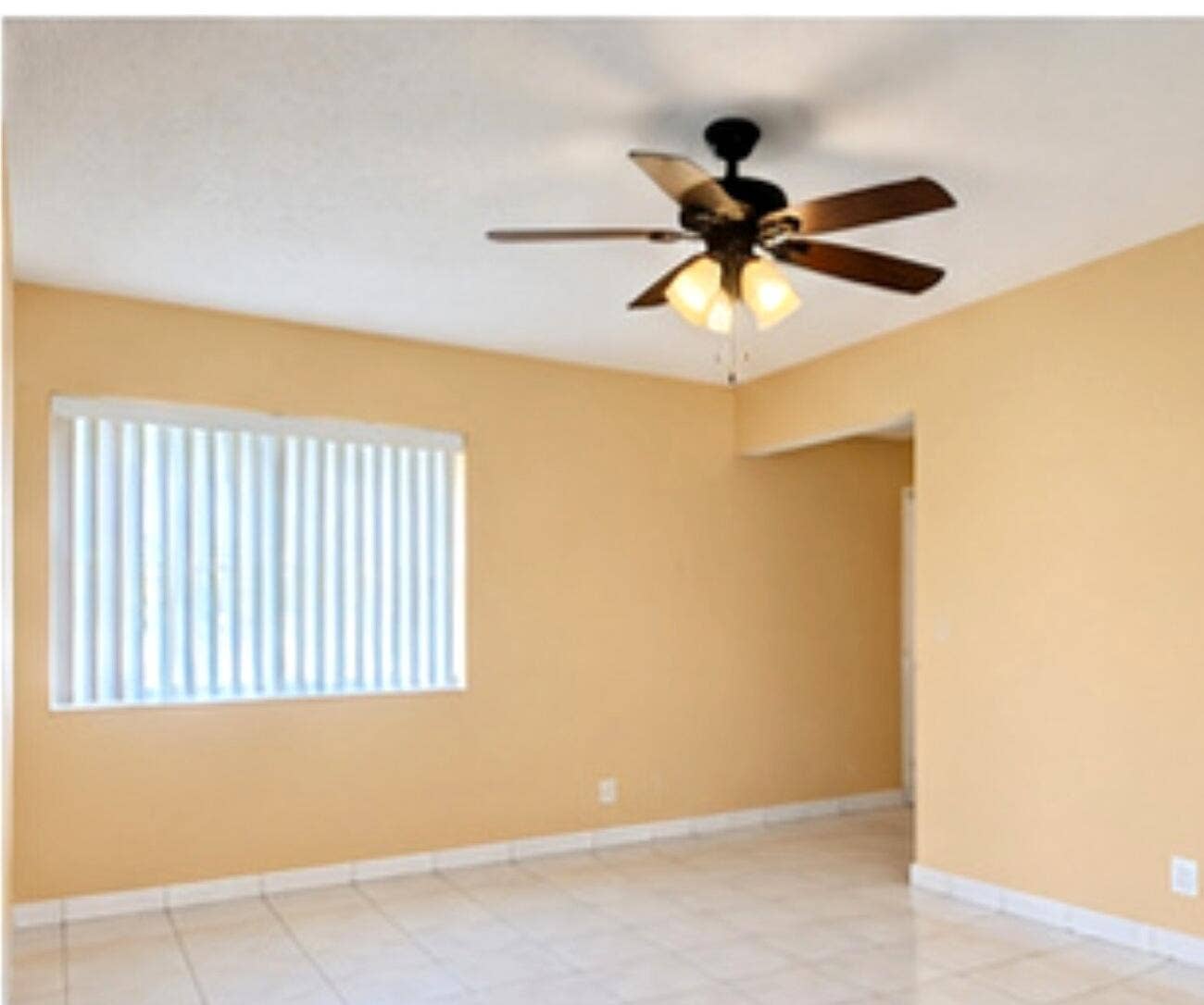 812 NE 2ND Street, #2, Hallandale Beach, FL 33009 Clean_Property_Photo_01
