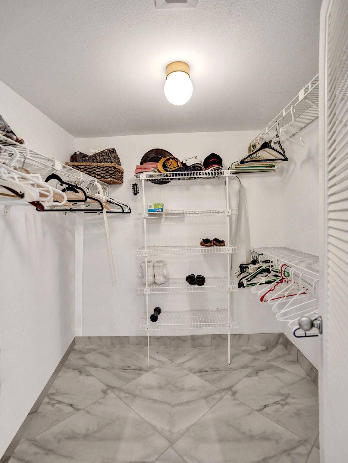 Walk-in closet