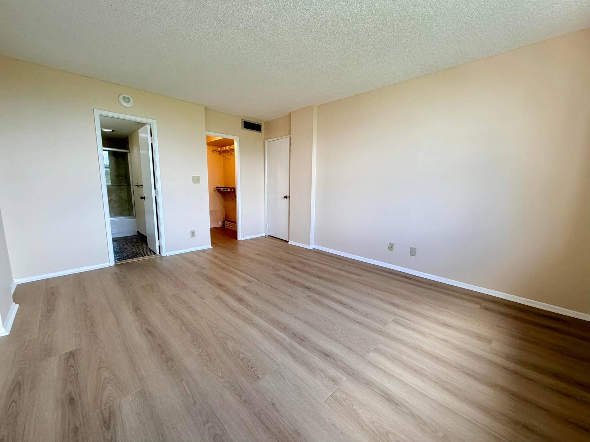 777 S Federal Highway, #RP407, Pompano Beach, FL 33062 Primary Bedroom