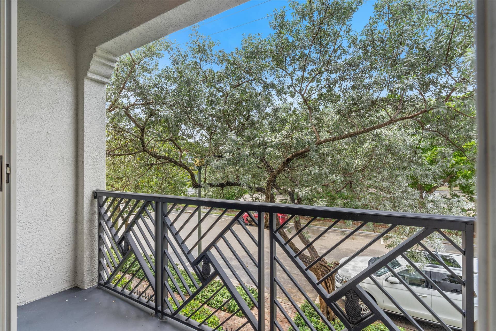 Photo 17 - second floor balcony