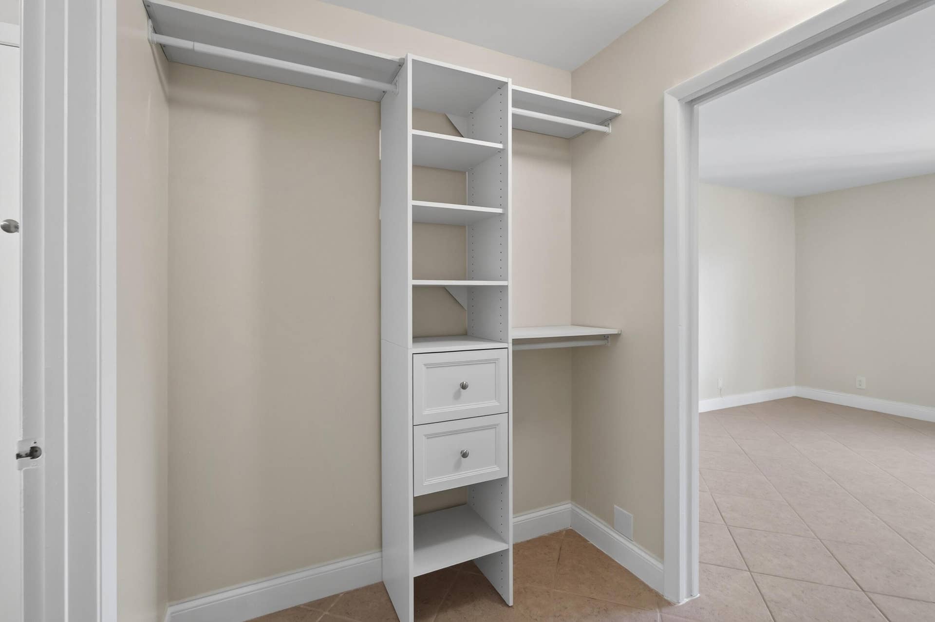 10717 Cleary Boulevard, #211, Plantation, Plantation, FL 33324 10717 unit 211-27