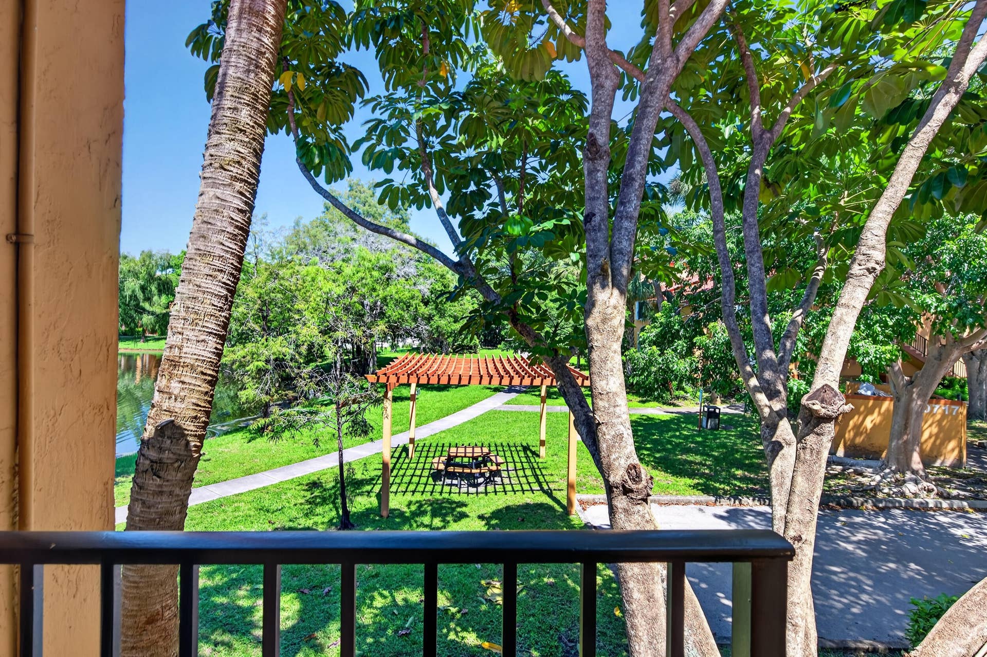 10717 Cleary Boulevard, #211, Plantation, Plantation, FL 33324 10717 unit 211-9