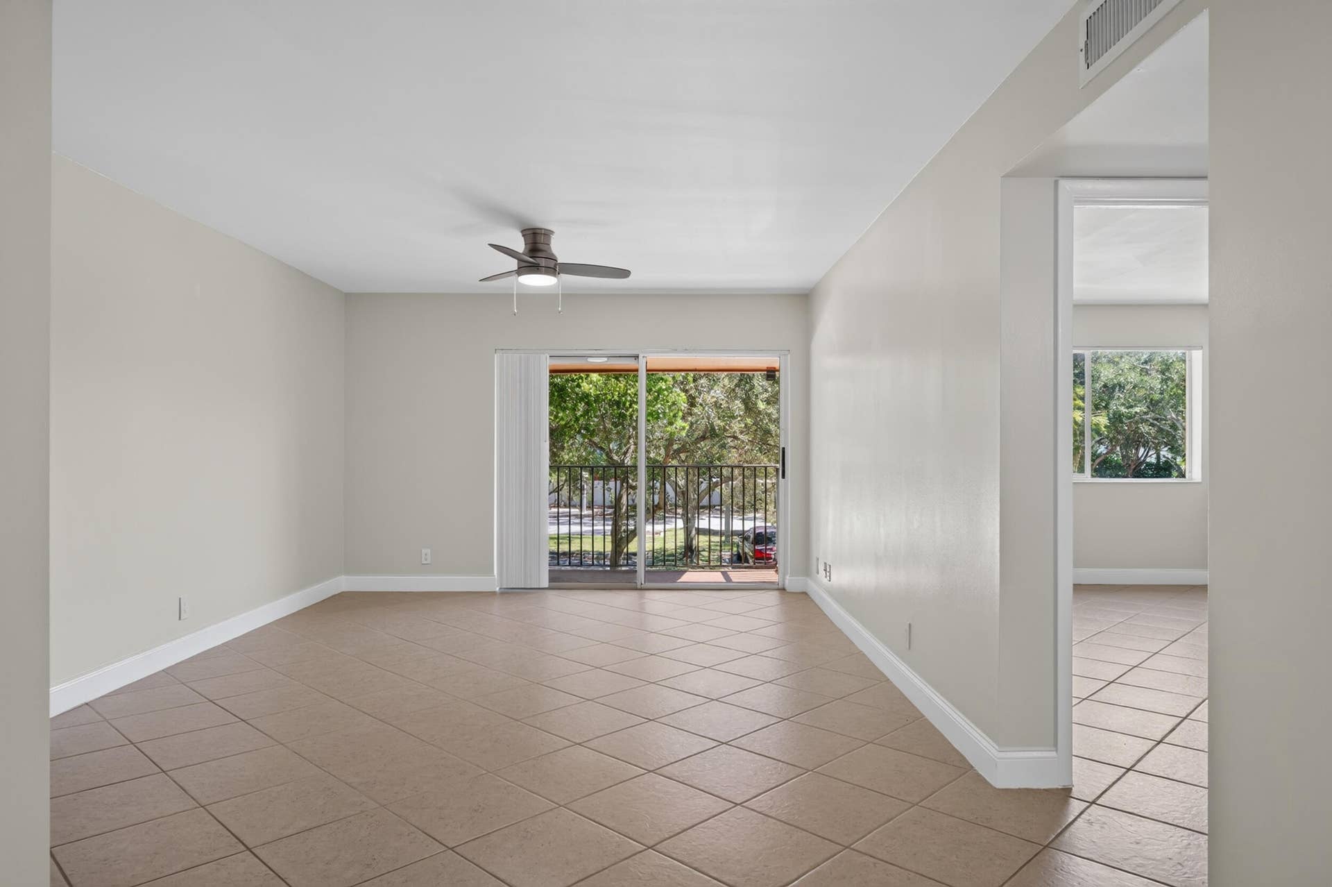 10717 Cleary Boulevard, #211, Plantation, Plantation, FL 33324 10717 unit 211-15