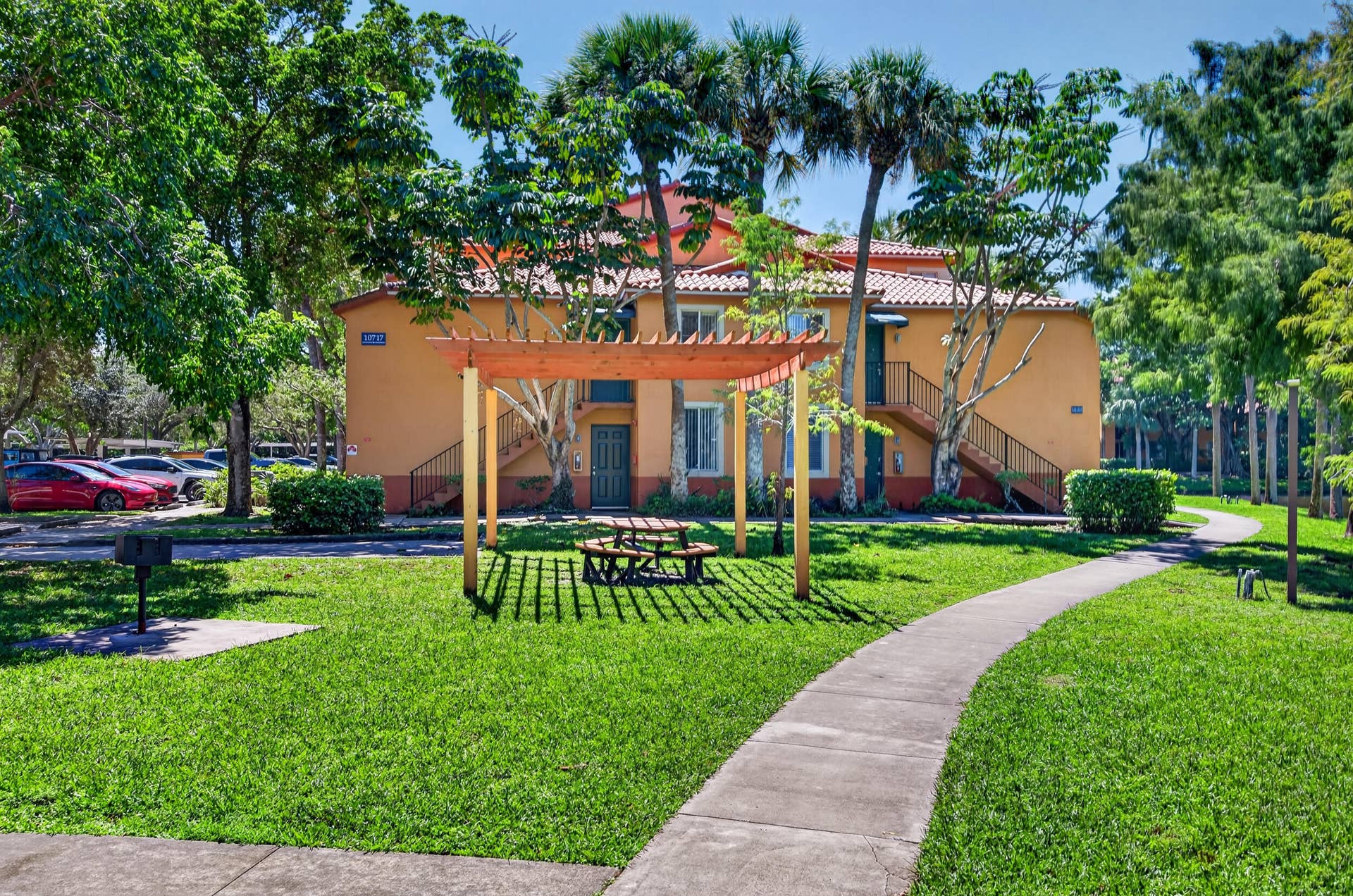 10717 Cleary Boulevard, #211, Plantation, Plantation, FL 33324 10717 unit 211-4