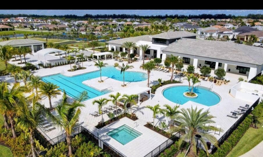 15750 LONGBOAT KEY Drive, Westlake, FL 33470 Pool View