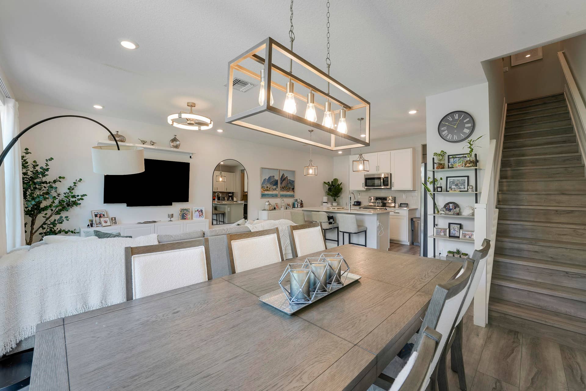 Dining Rm-1