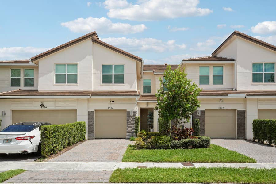 Property photo for 4334 Veleiros Avenue, Deerfield Beach, FL