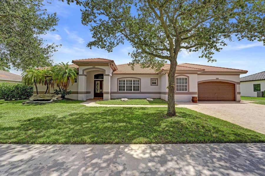 Property photo for 4288 SW 138TH Avenue, Davie, FL