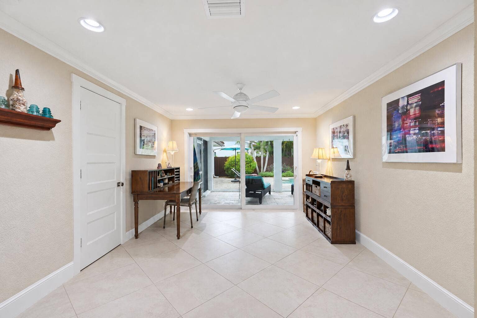 4535 Oak Tree Court, Delray Beach, FL 33445 Office/Den