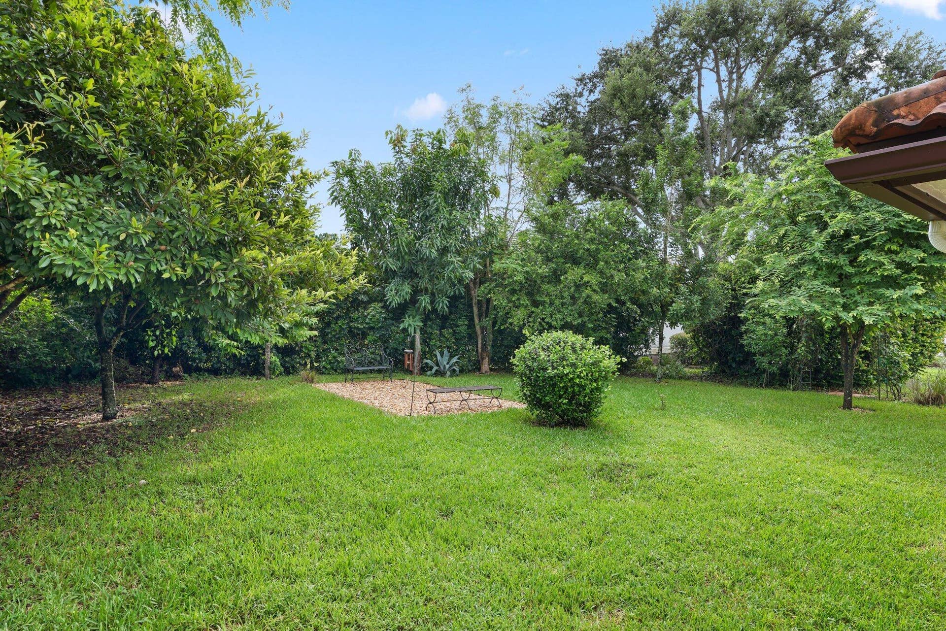 4535 Oak Tree Court, Delray Beach, FL 33445 Yard