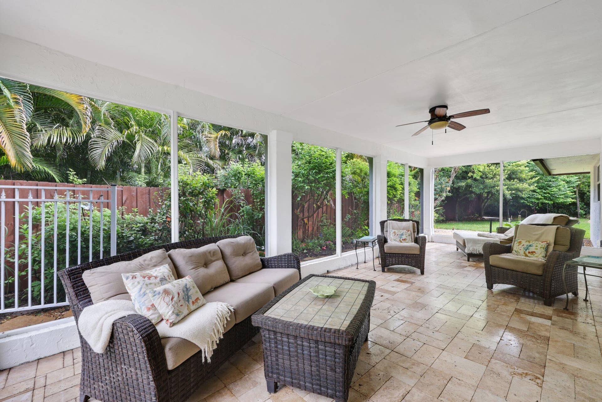 4535 Oak Tree Court, Delray Beach, FL 33445 Screened Patio