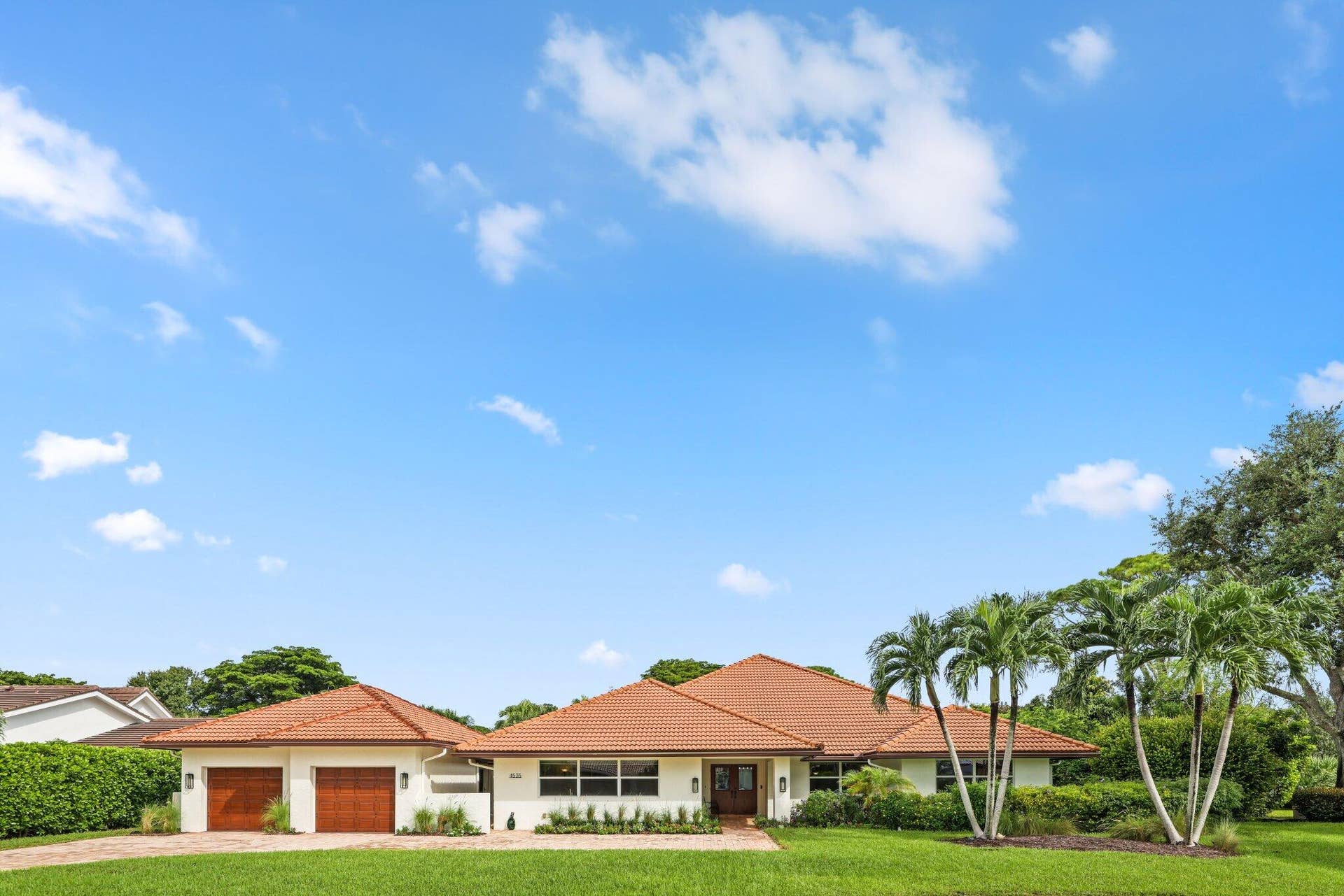 4535 Oak Tree Court, Delray Beach, FL 33445 Exterior Front