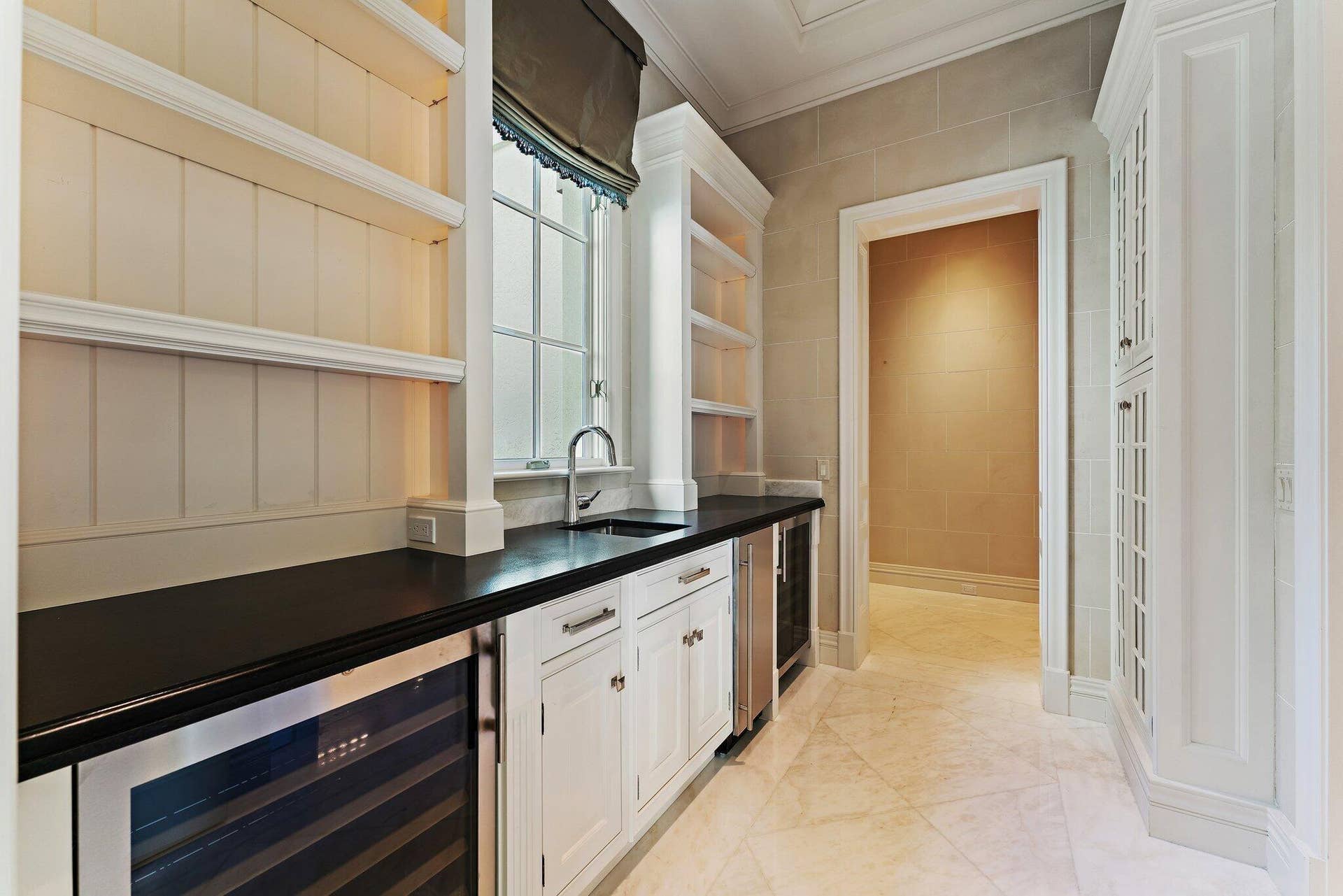 146 Bears Club Drive, Jupiter, FL 33477 Butler's Pantry