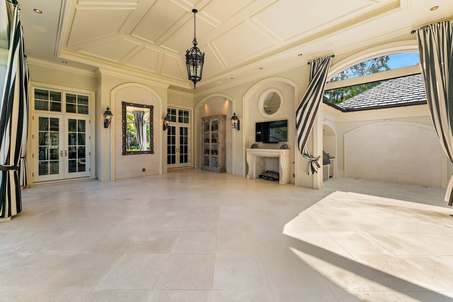 146 Bears Club Drive, Jupiter, FL 33477 Covered Patio