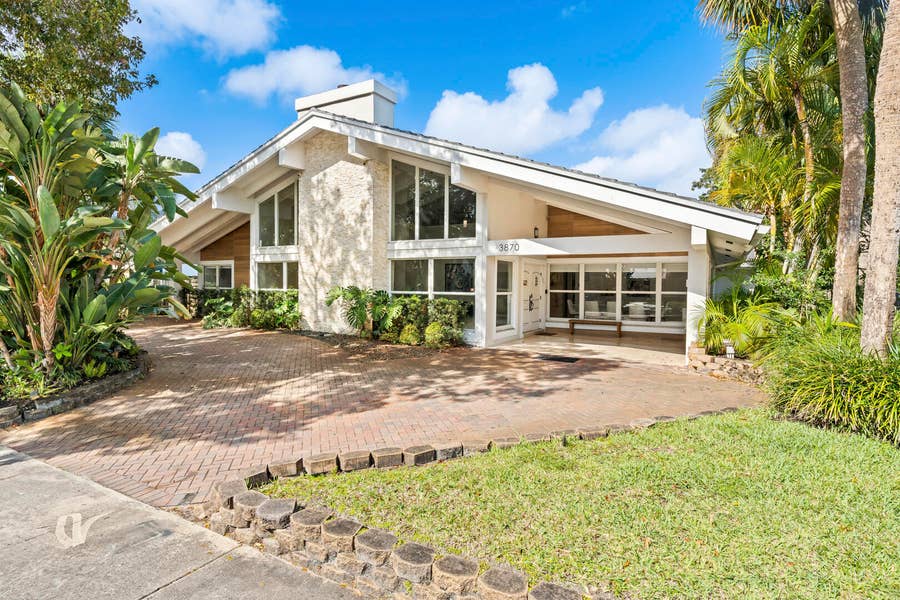 Property photo for 3870 N 31ST Terrace, Hollywood, FL