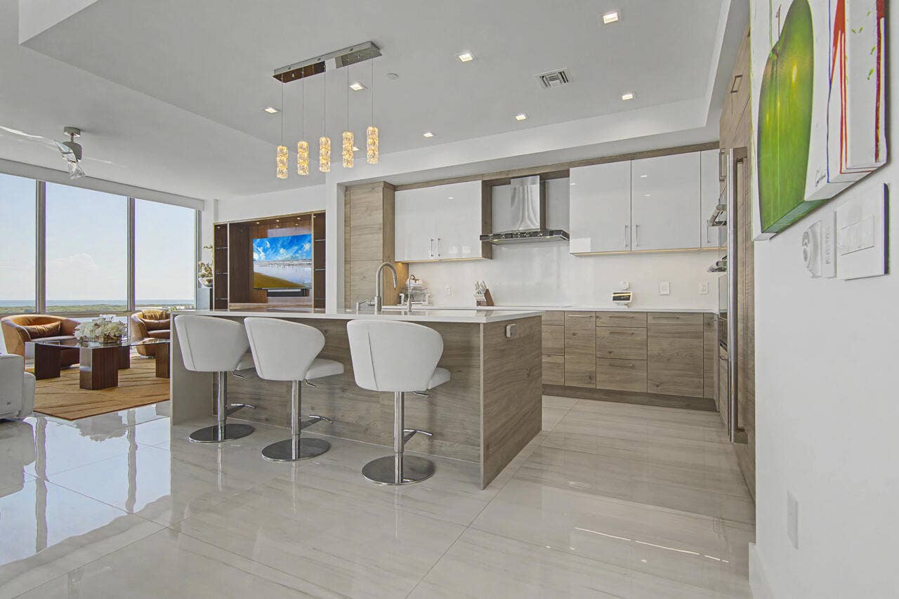 3 WATER CLUB Way, #1201, North Palm Beach, FL 33408 19-3-Water-Club-22