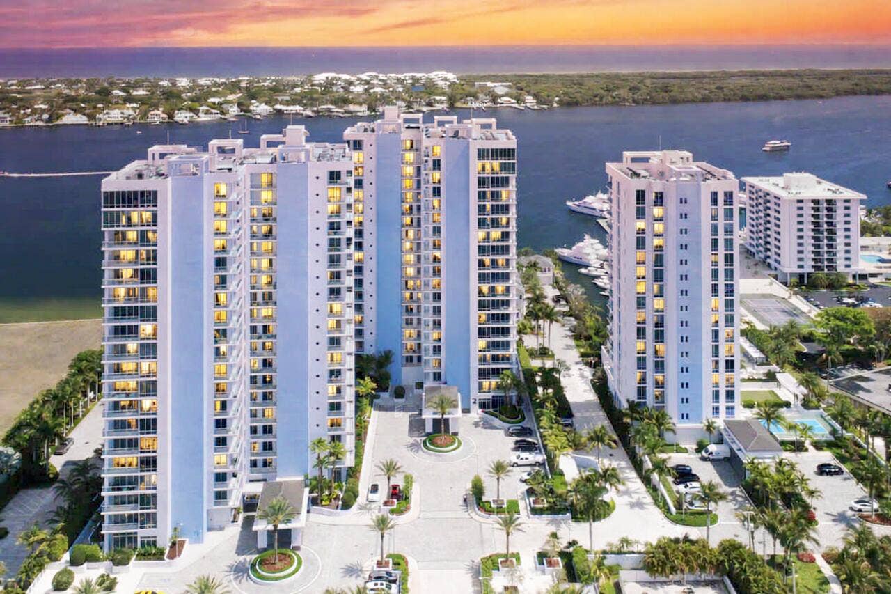 3 WATER CLUB Way, #1201, North Palm Beach, FL 33408 1-3-Water-Club-0