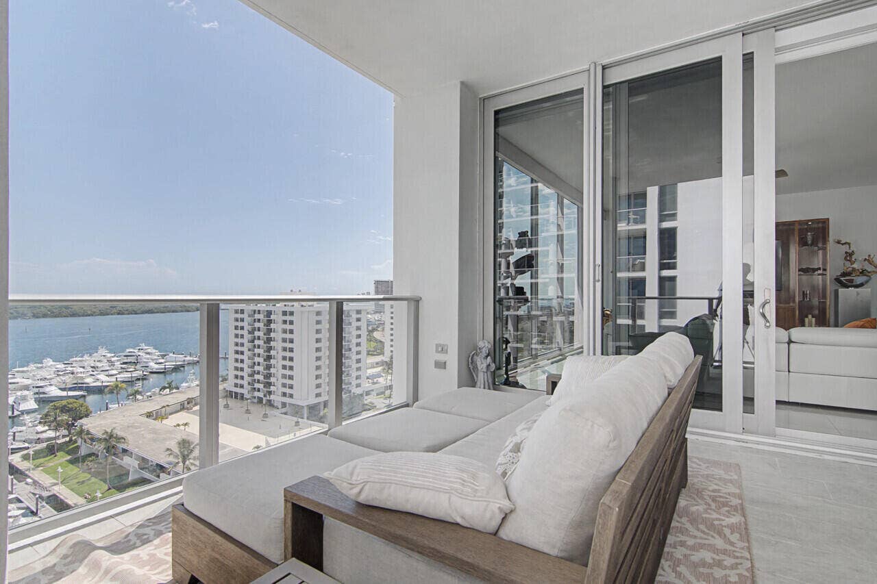 3 WATER CLUB Way, #1201, North Palm Beach, FL 33408 38-3-Water-Club-41
