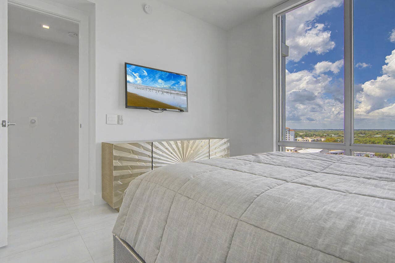 3 WATER CLUB Way, #1201, North Palm Beach, FL 33408 52-3-Water-Club-55